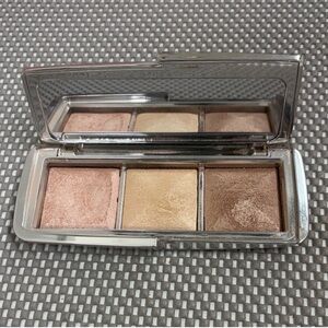 HOURGLASS Ambient Metallic Strobe Palette